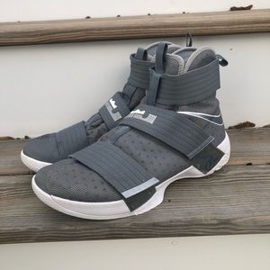 Nike Lebron Soldier X Size 11.5